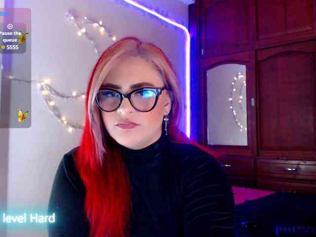 ViolettaMorningstar webcam