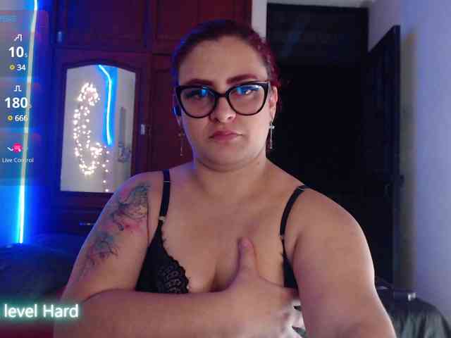 ViolettaMorningstar webcam