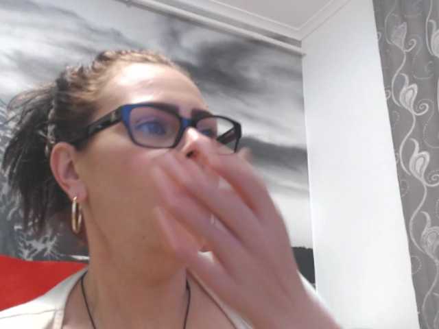 sweetandreea's BongaCams show and profile