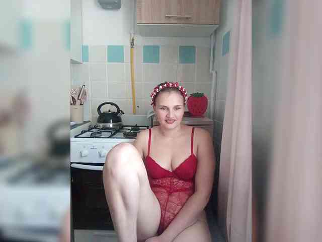 Caroline_Kisulya webcam