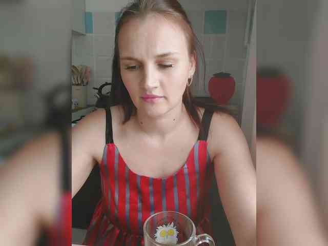 Caroline_Kisulya webcam