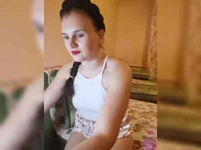 Caroline_Kisulya webcam