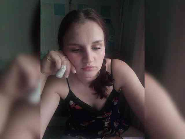 Caroline_Kisulya webcam