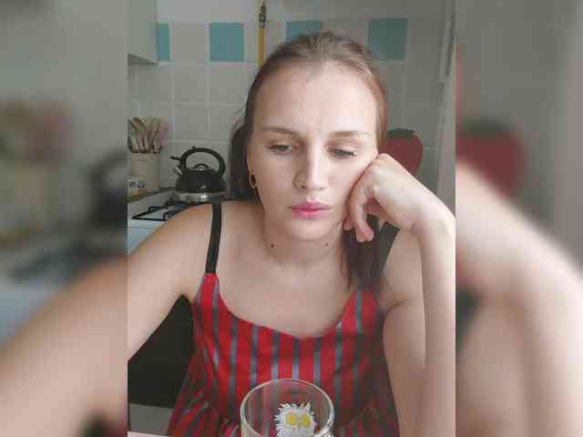 Caroline_Kisulya webcam