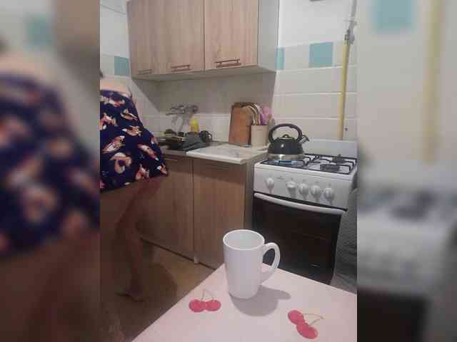 Caroline_Kisulya webcam