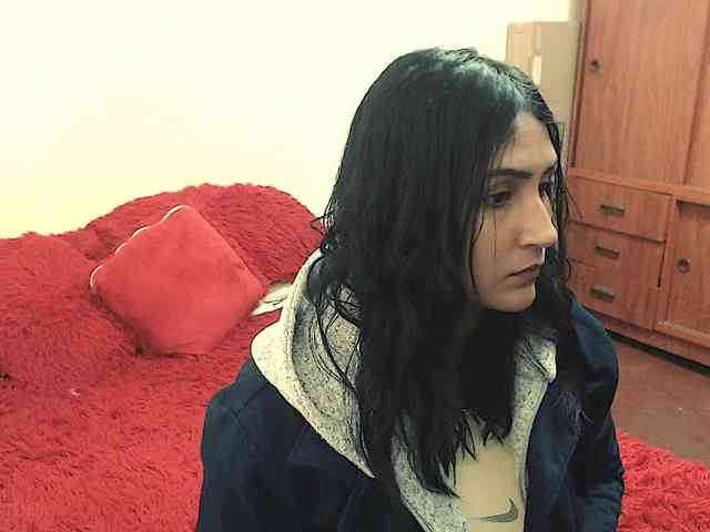 Leah-666 webcam