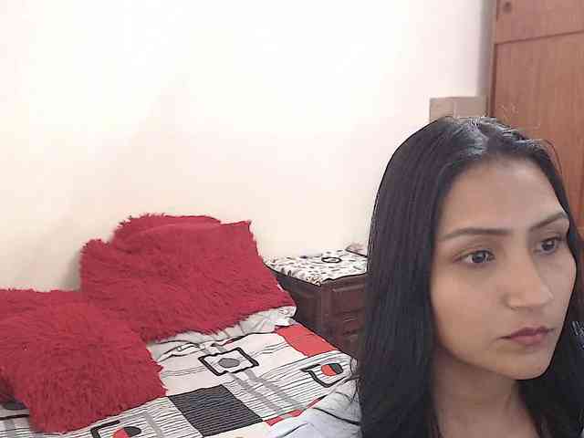 Leah-666 webcam