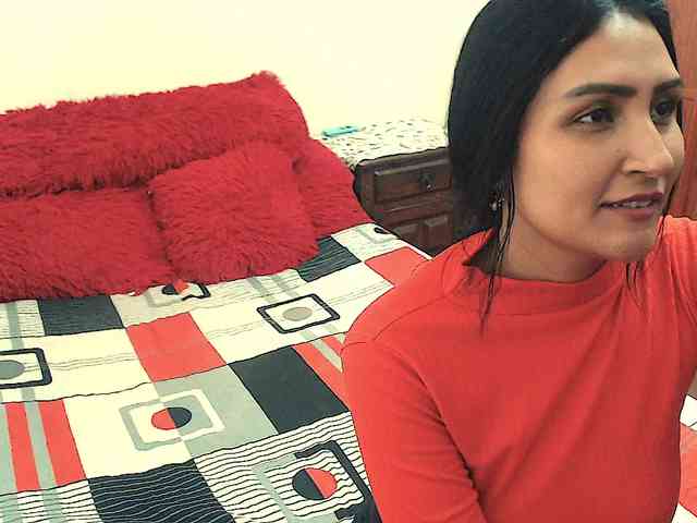 Leah-666 webcam