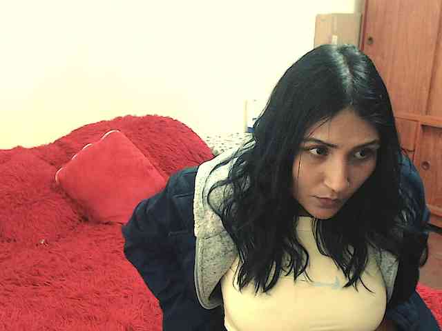 Leah-666 webcam