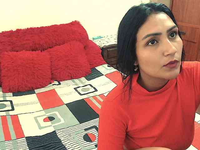 Leah-666 webcam