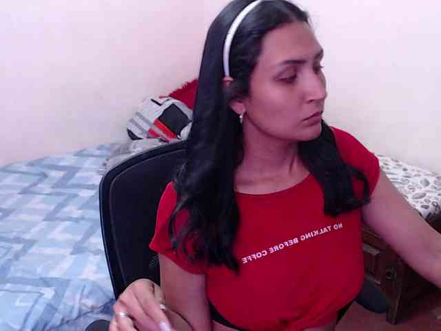 Leah-666 webcam
