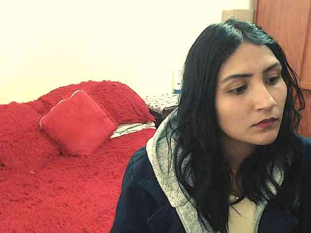 Leah-666 webcam