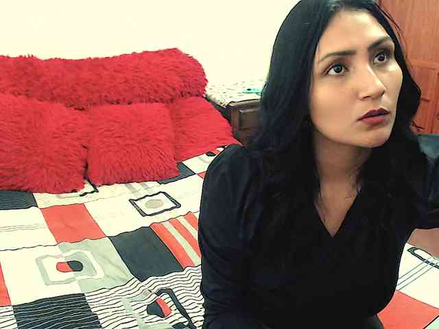 Leah-666 webcam