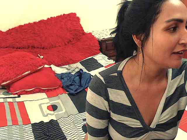 Leah-666 webcam