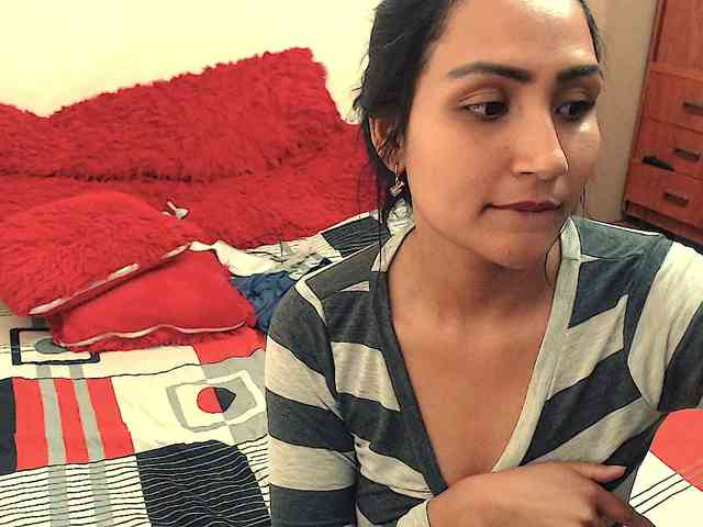 Leah-666 webcam