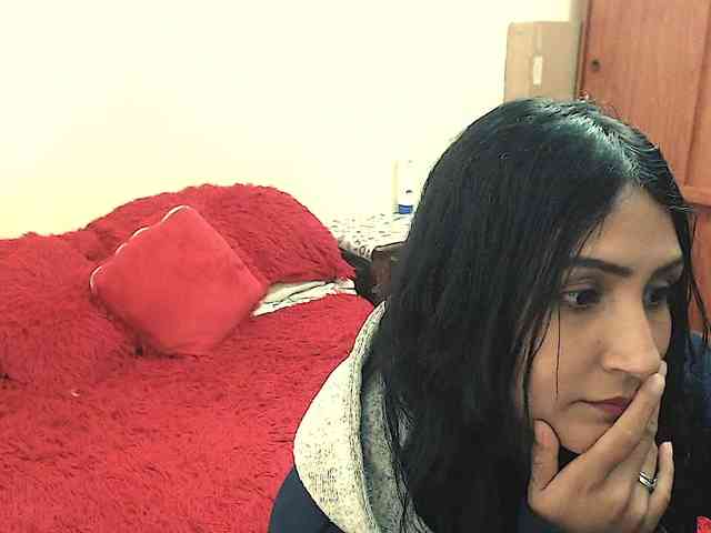 Leah-666 webcam
