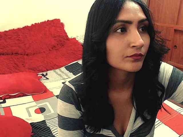 Leah-666 webcam
