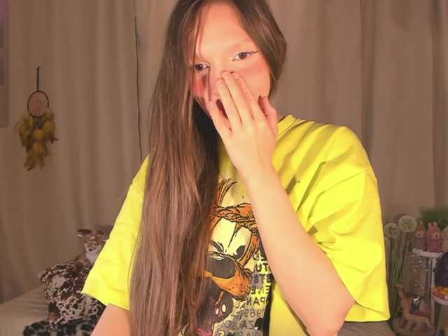 Cute-Lolly's BongaCams show and profile