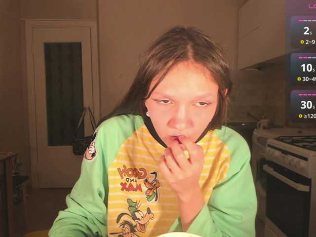  Cute-Lolly chat room