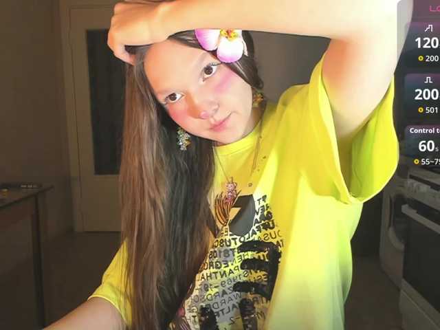 Cute-Lolly's BongaCams show and profile