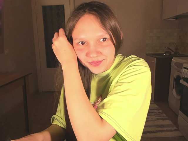 Cute-Lolly's BongaCams show and profile