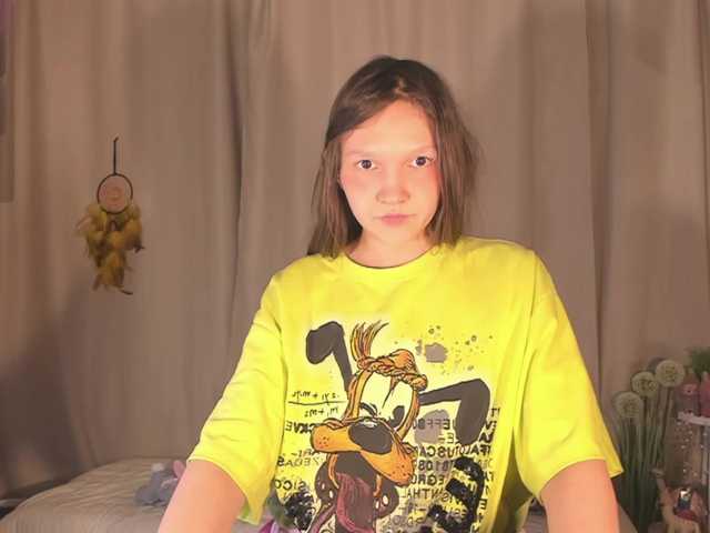 Cute-Lolly's BongaCams show and profile