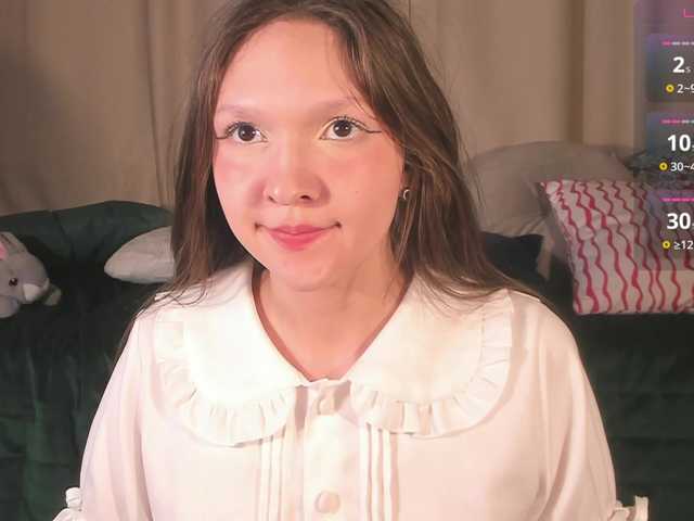 Masturbate to Cute-Lolly, she wants to masturbate for you Cute-Lolly from BongaCams