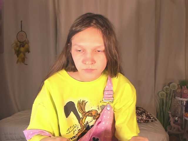 Cute-Lolly's BongaCams show and profile