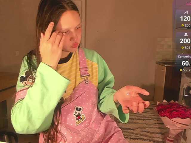 Cute-Lolly's BongaCams show and profile