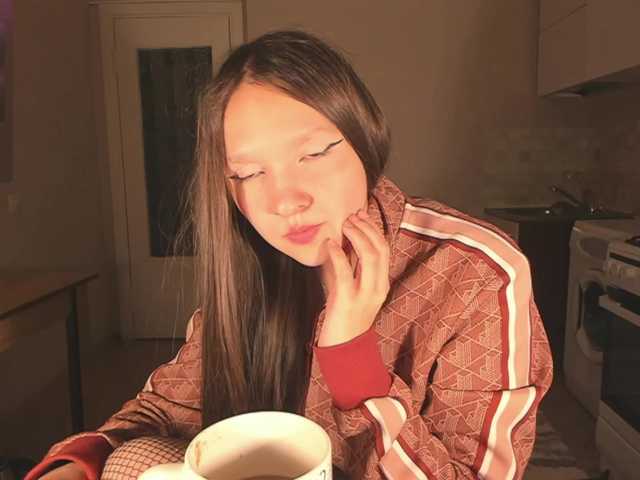 Cute-Lolly's BongaCams show and profile