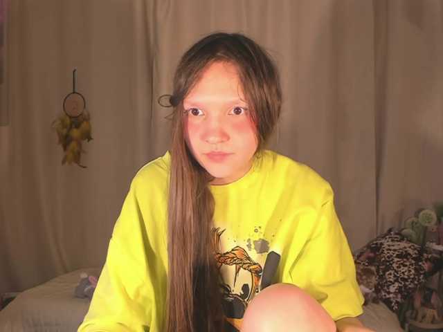 Cute-Lolly's BongaCams show and profile