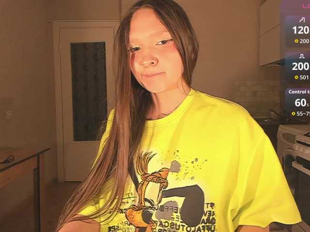 Cute-Lolly's BongaCams show and profile