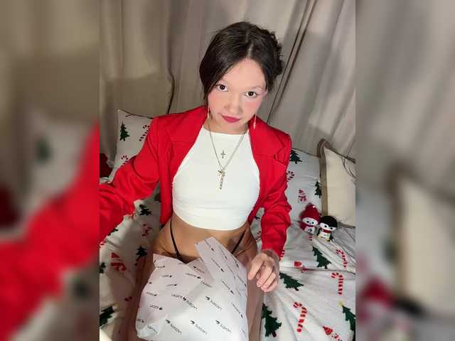 Cute-Lolly's BongaCams show and profile