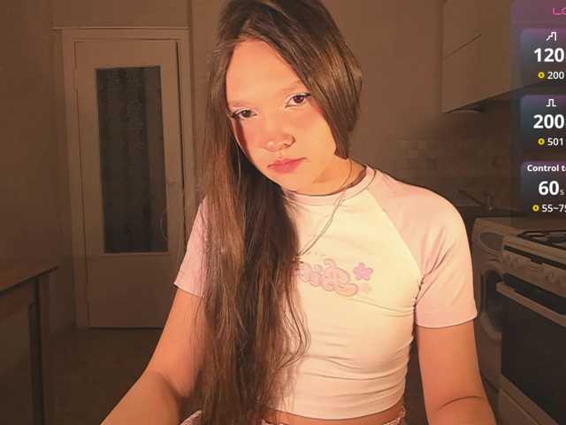 Cute-Lolly's BongaCams show and profile