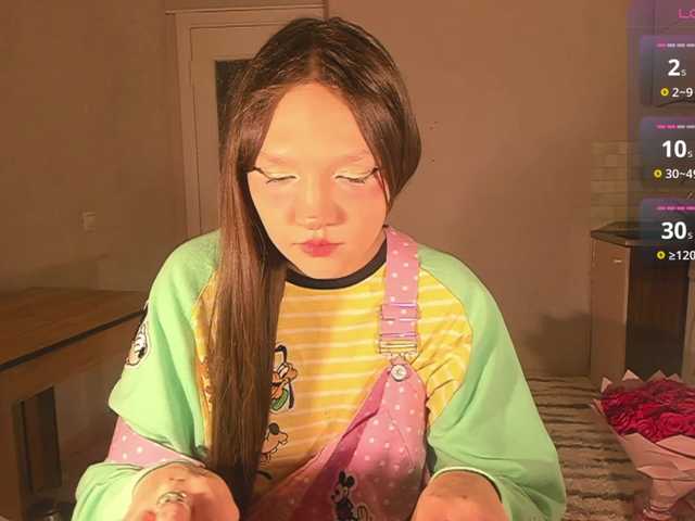 Cute-Lolly's BongaCams show and profile