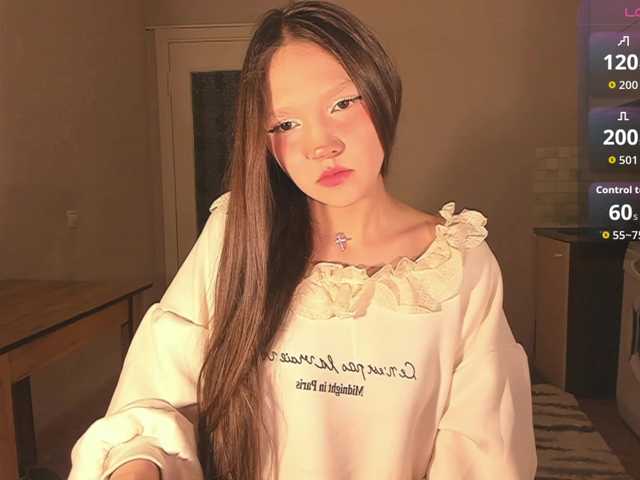 Cute-Lolly's BongaCams show and profile