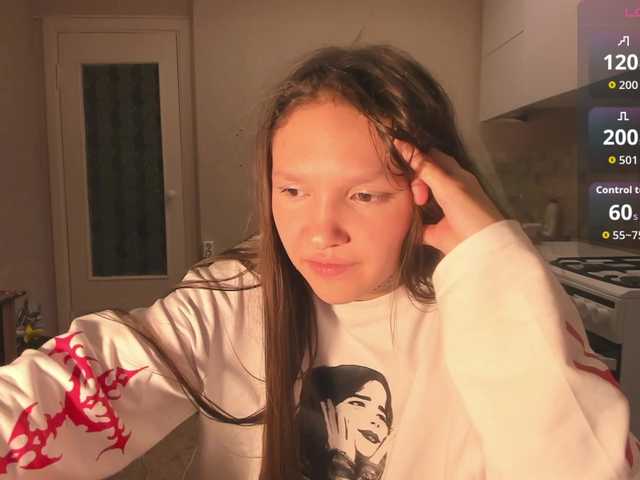  Cute-Lolly chat room