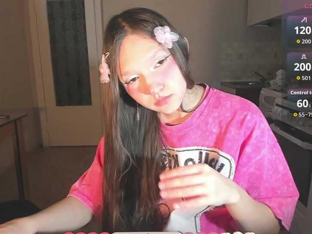 Cute-Lolly's BongaCams show and profile