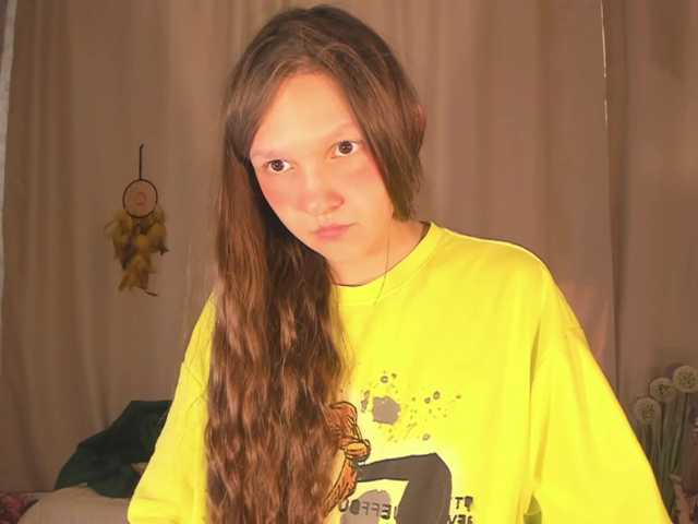 Cute-Lolly's BongaCams show and profile