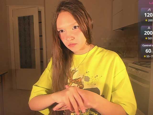 Cute-Lolly's BongaCams show and profile