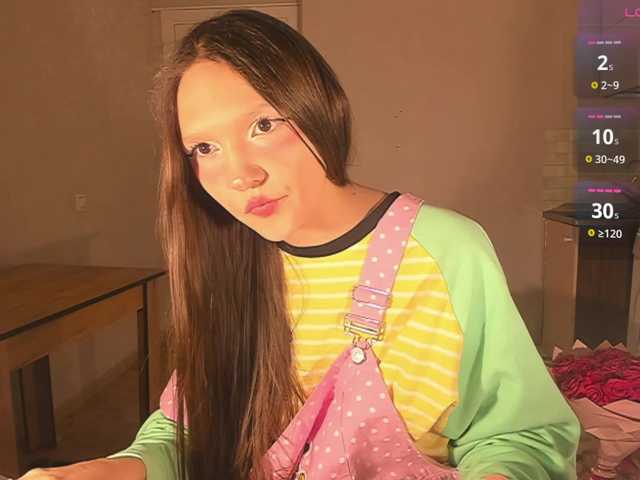 Cute-Lolly's BongaCams show and profile