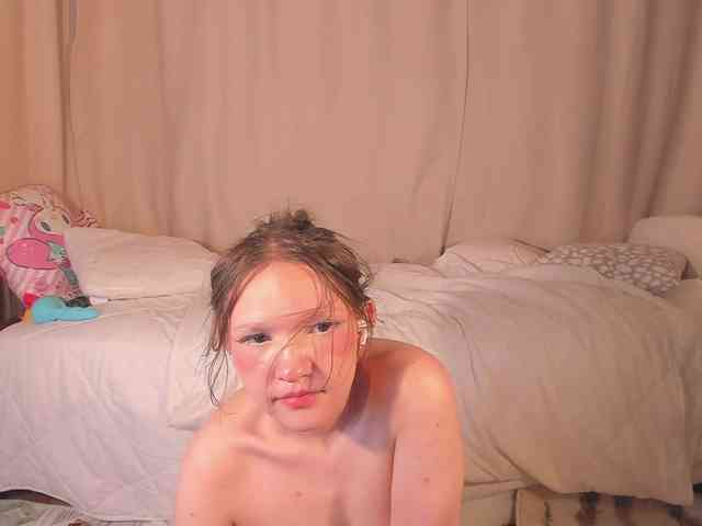 CuteLolly webcam