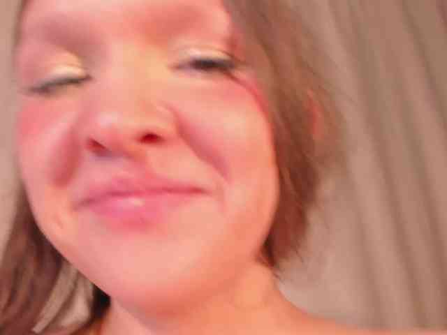 CuteLolly webcam