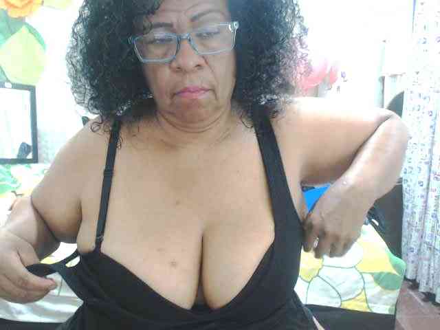 Yayishotsexyw webcam