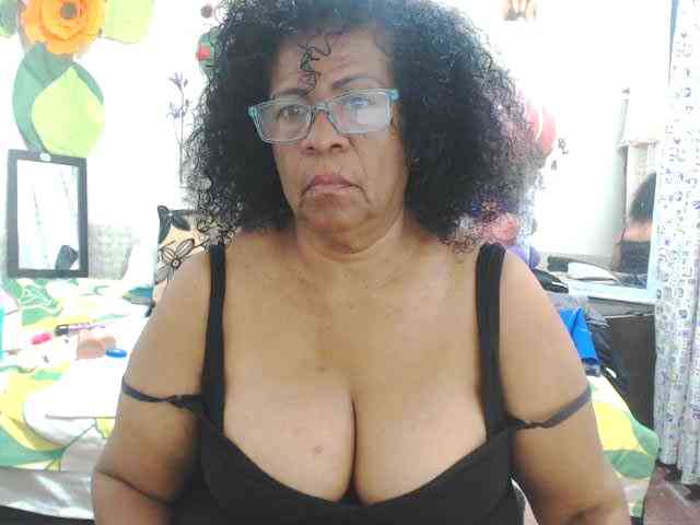 Yayishotsexyw webcam