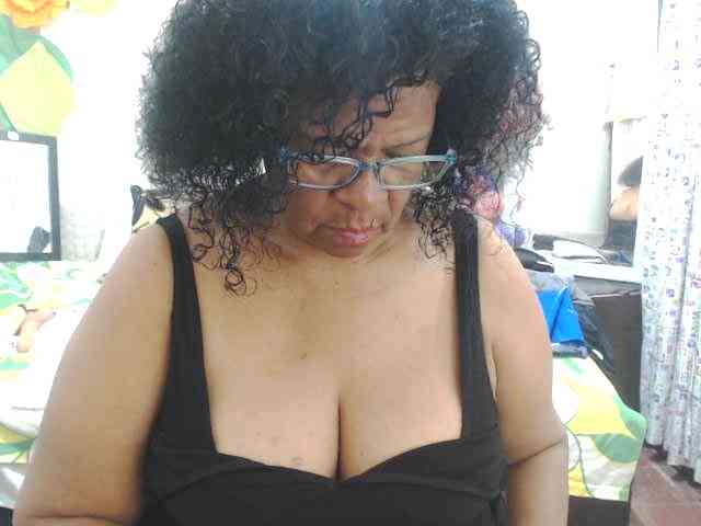 Yayishotsexyw webcam