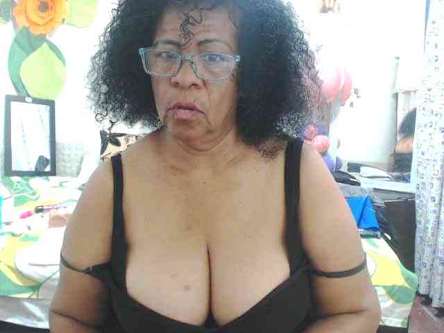 Yayishotsexyw webcam