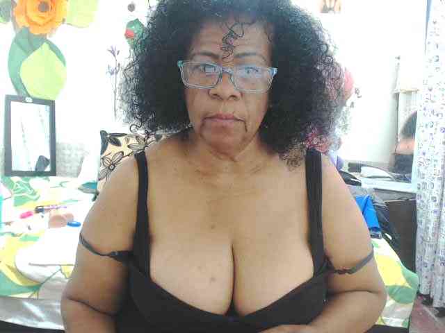 Yayishotsexyw webcam