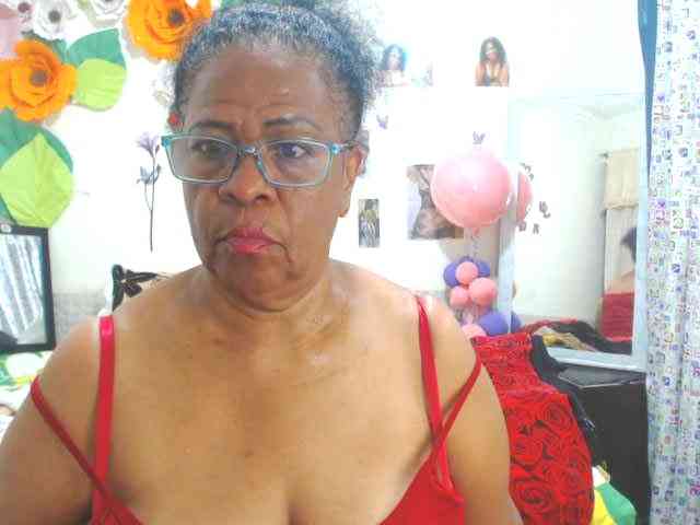 Yayishotsexyw webcam