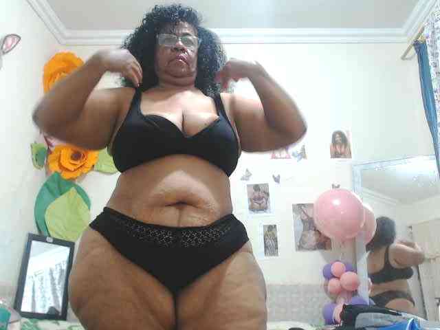 Yayishotsexyw webcam